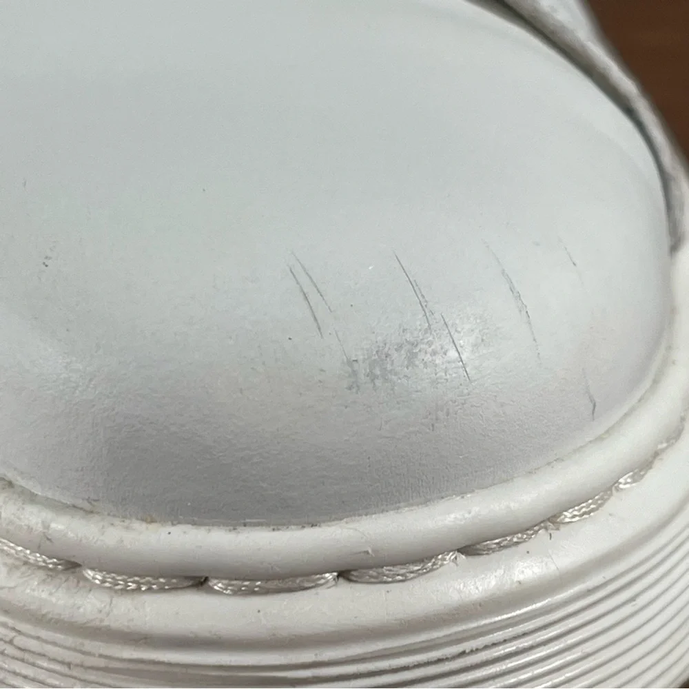 Men's White Leather Low-Top Sneakers